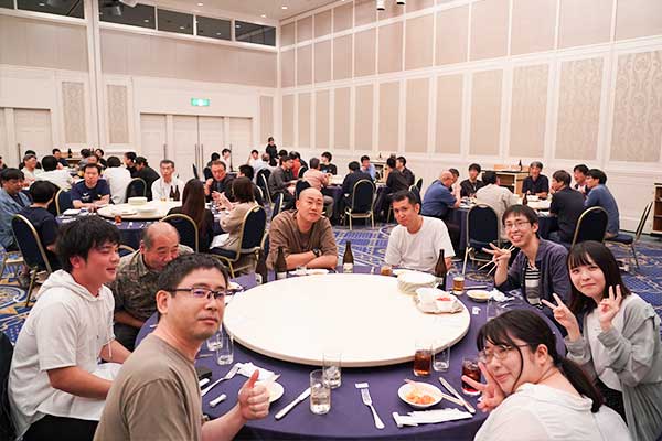 懇親会