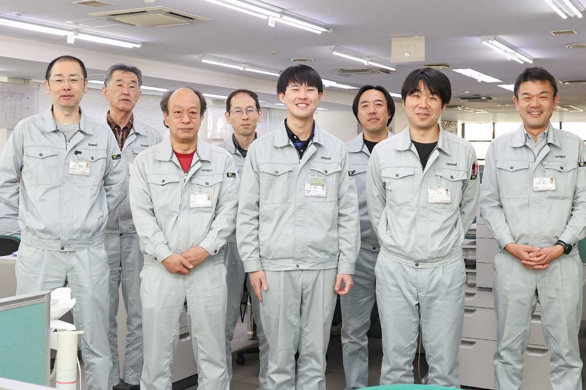 社員