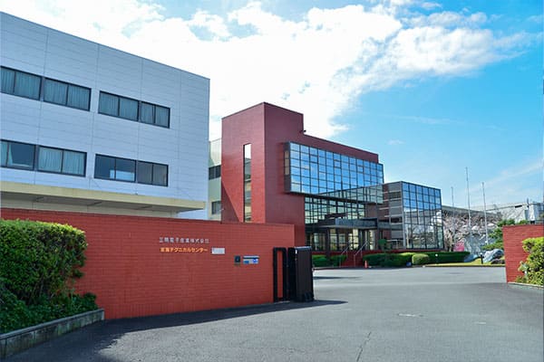 技術棟・サーボ工場